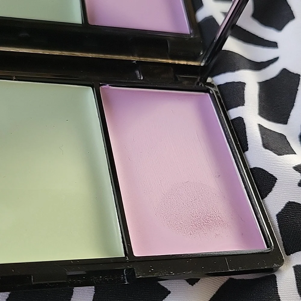😊 BELLA PIERRE CONCEALER PALETTE